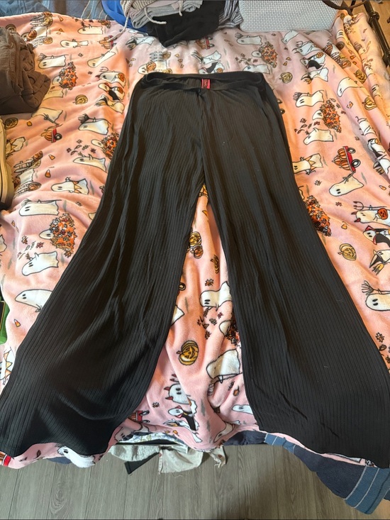 La SENZA Pants - La SENZA Black Wide-Leg Pleated Palazzo Pants